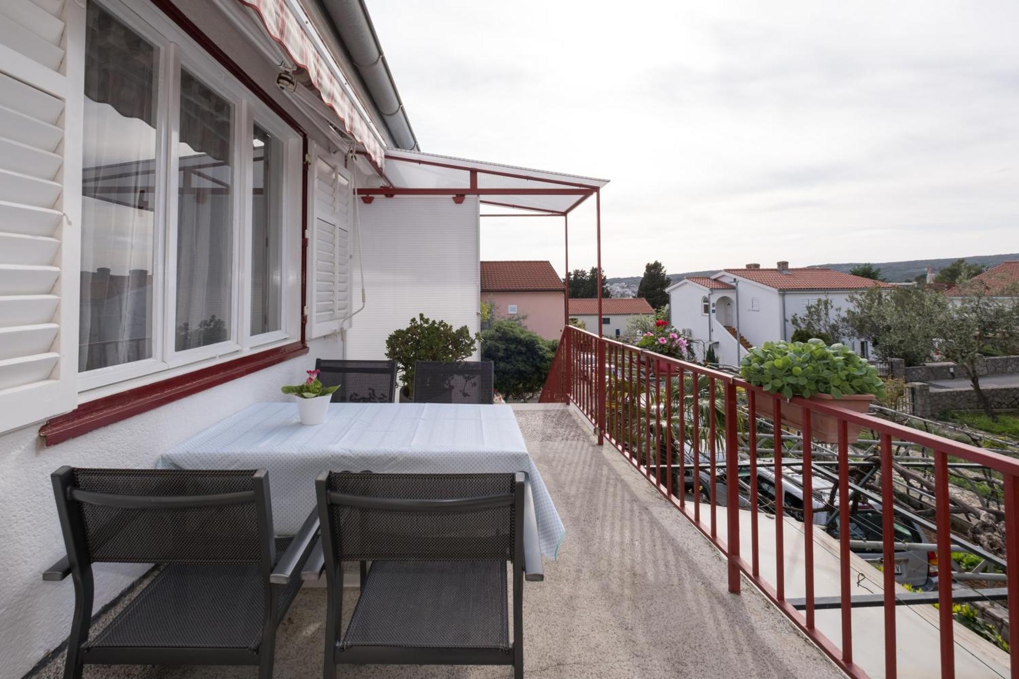 Apartments Lovorik Krk Town Eksteriør billede